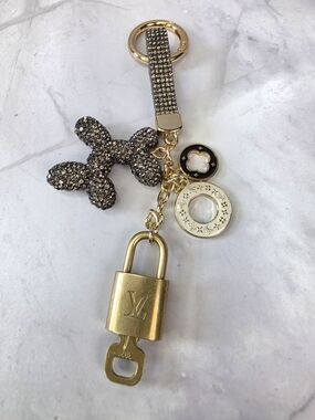 Louis Vuitton Lock & Key Keychain on Unbranded Handmade Charm Strap